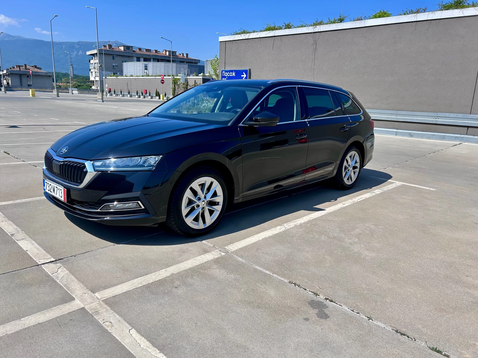 Skoda Octavia 2.0 TDI DSG Style  - изображение 2