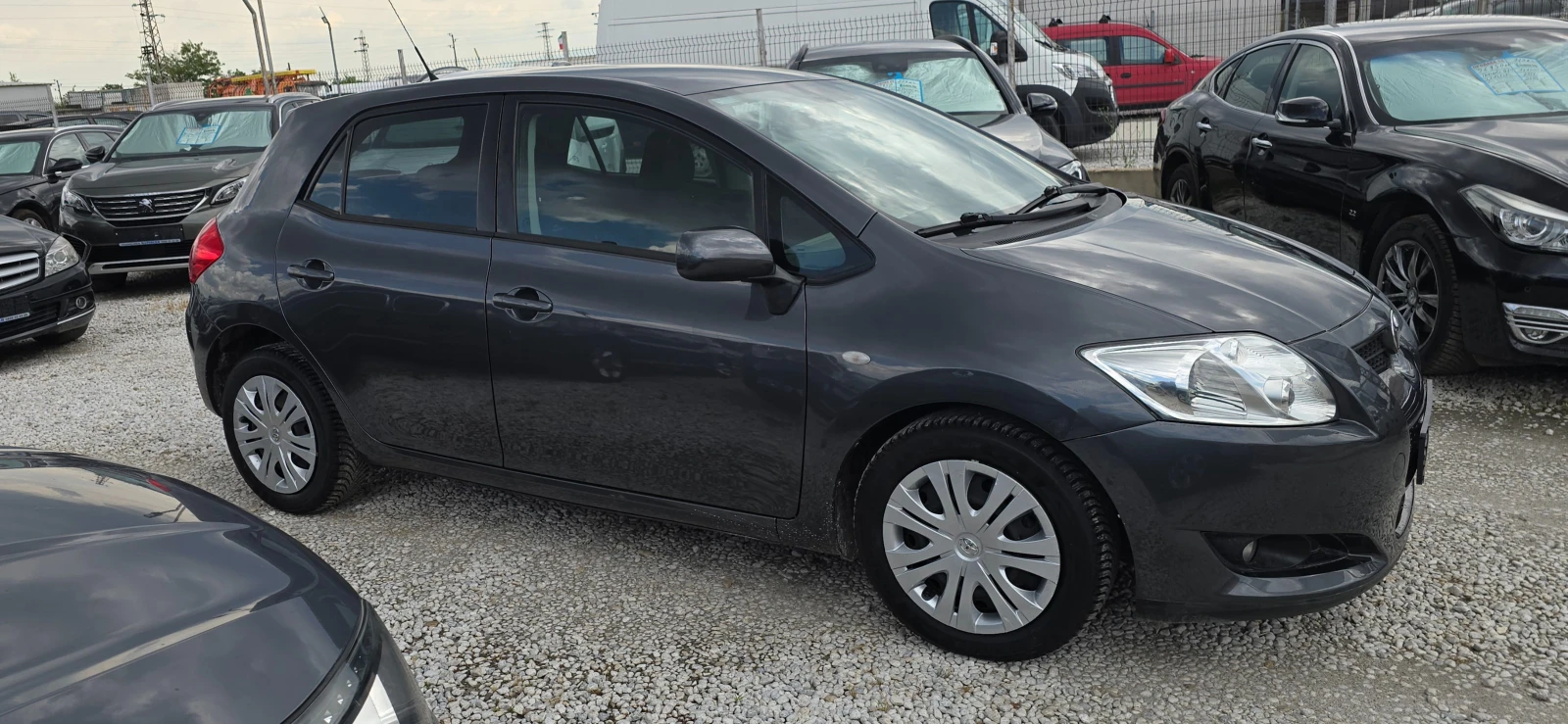 Toyota Auris 1.4 D4D 90к.с БЕЗ ДРАСКОТИНА !!! - изображение 5