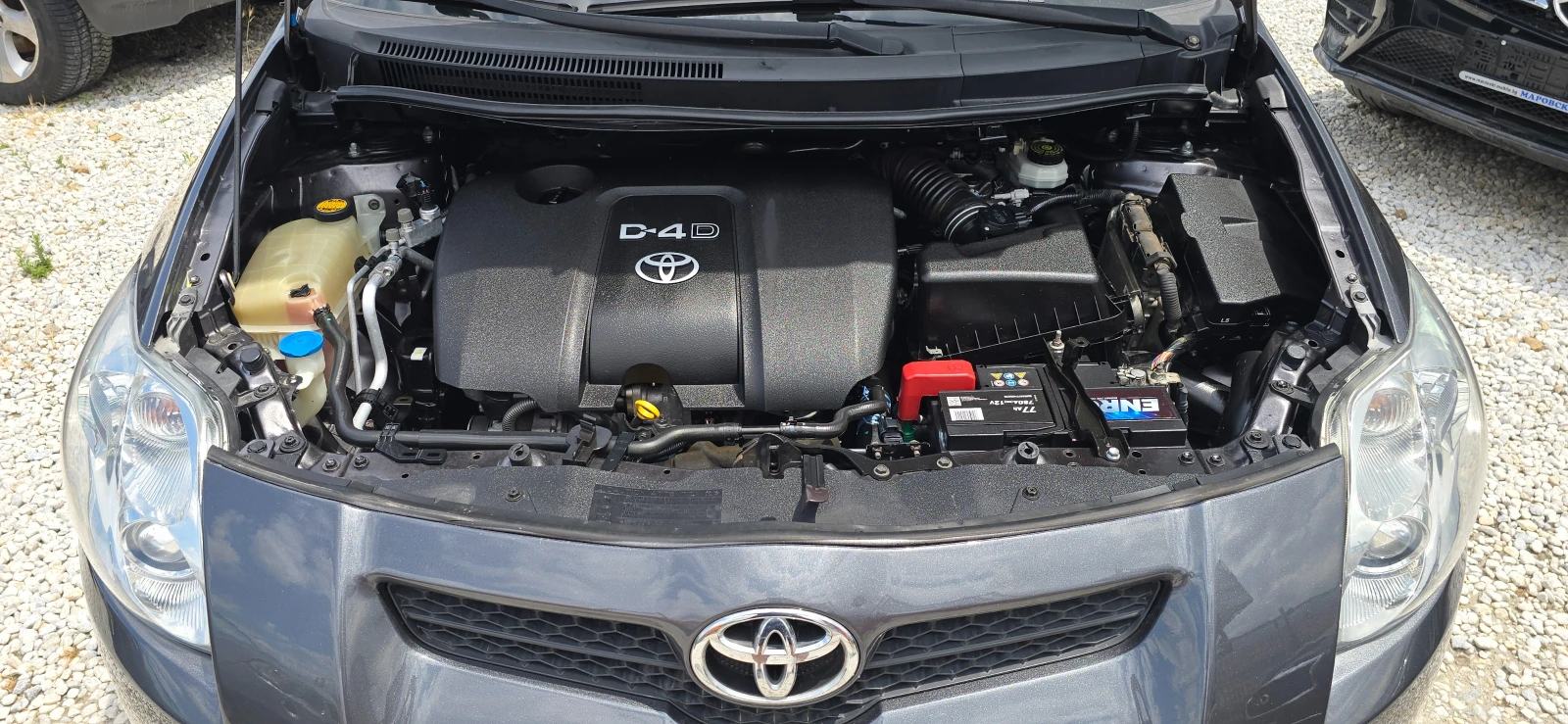 Toyota Auris 1.4 D4D 90к.с БЕЗ ДРАСКОТИНА !!! - изображение 8