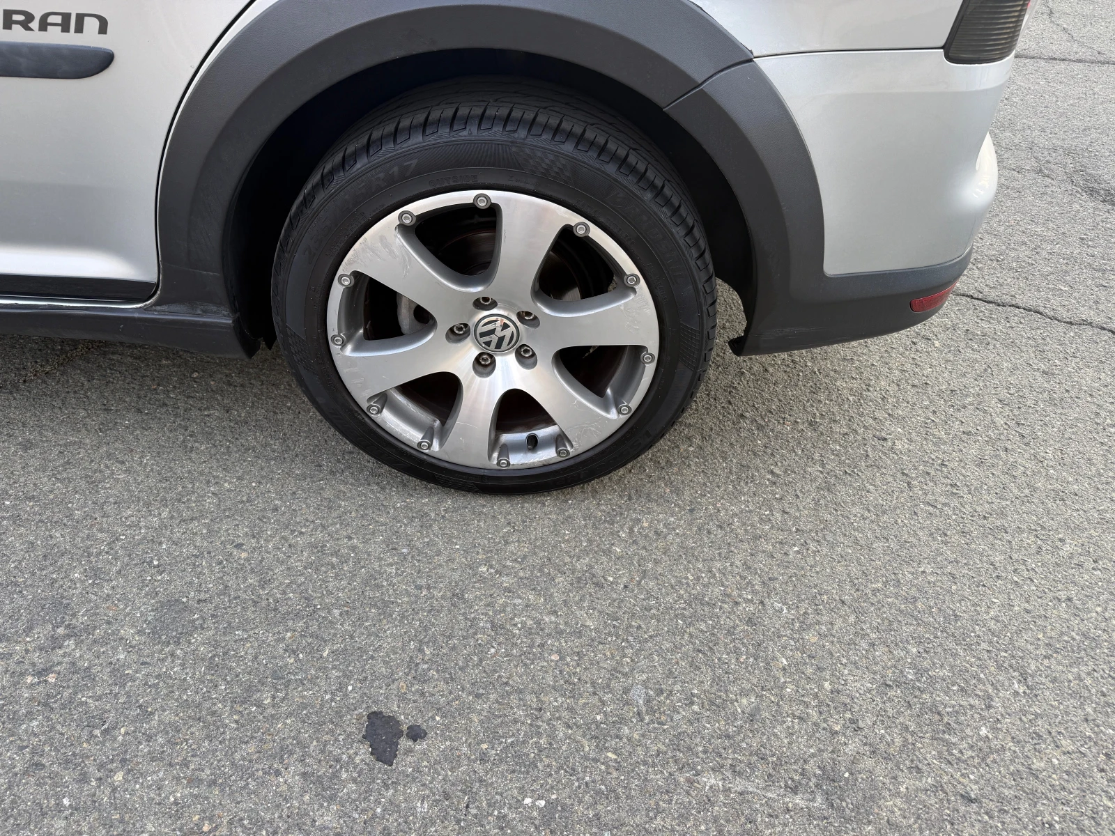 VW Touran 1.900TDI 105 ks 6 скорости | Mobile.bg — изображение 14