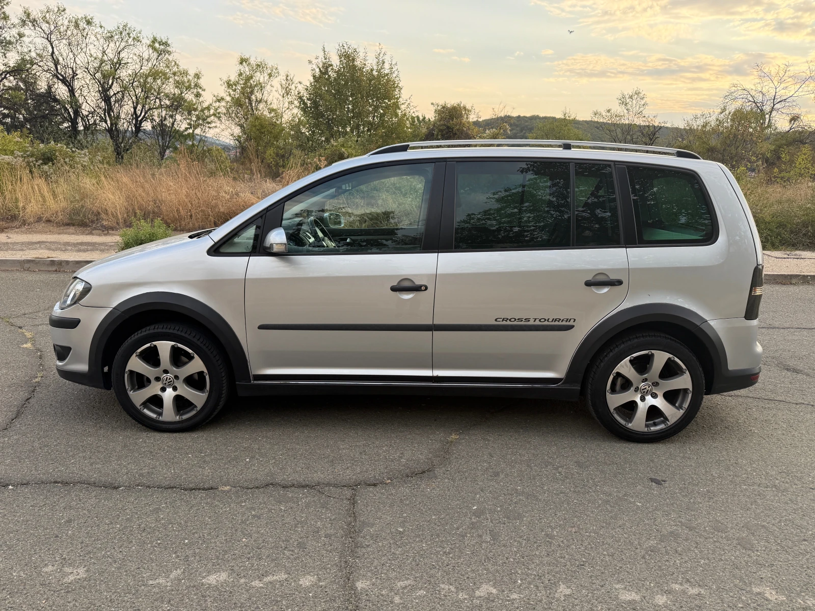 VW Touran 1.900TDI 105 ks 6 скорости - изображение 4