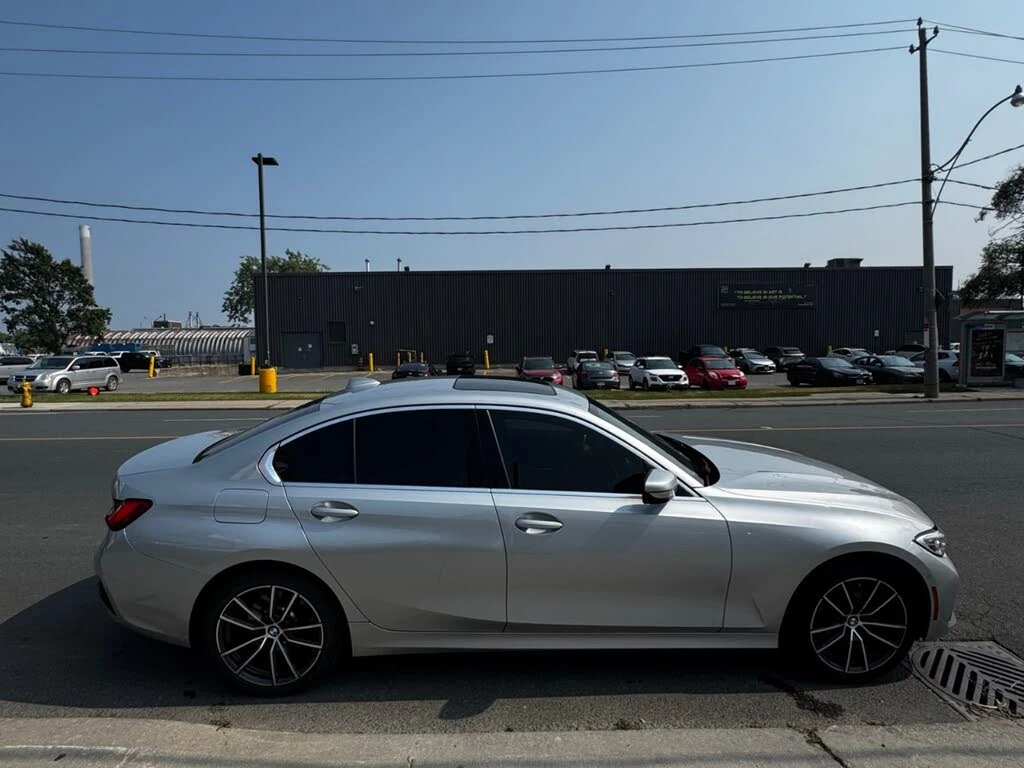 BMW 330 xDrive * АвтоКредит* (ЦЕНА ДО БГ) - изображение 5