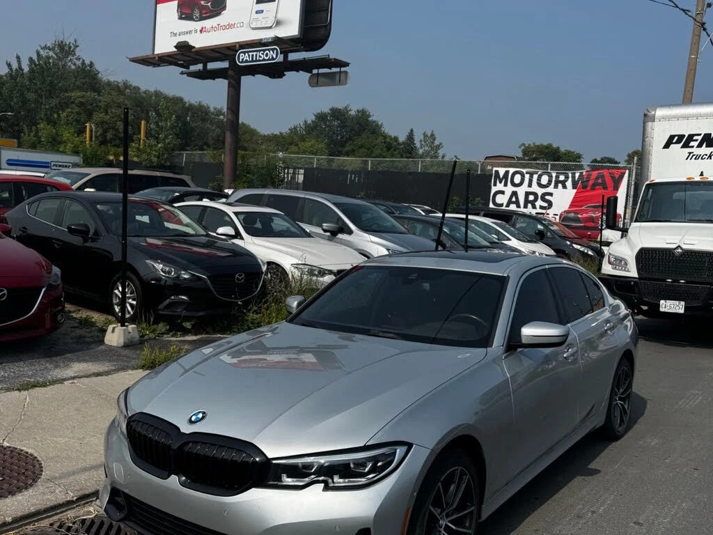 BMW 330 xDrive * АвтоКредит* (ЦЕНА ДО БГ) - изображение 2