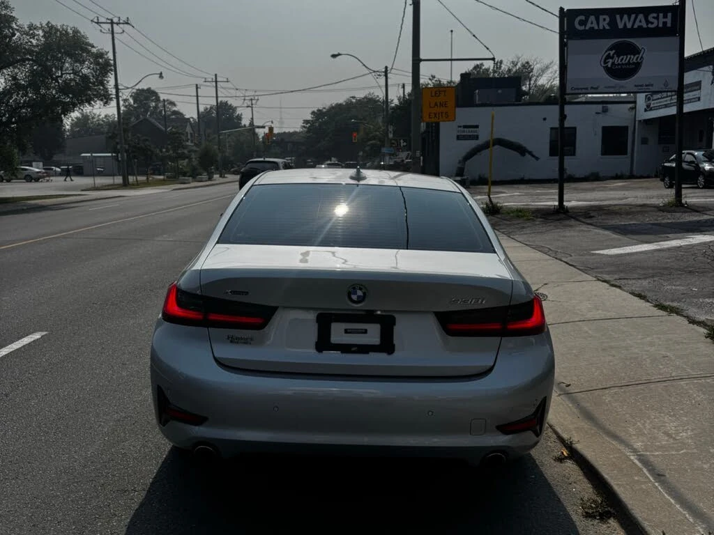 BMW 330 xDrive * АвтоКредит* (ЦЕНА ДО БГ) - изображение 6