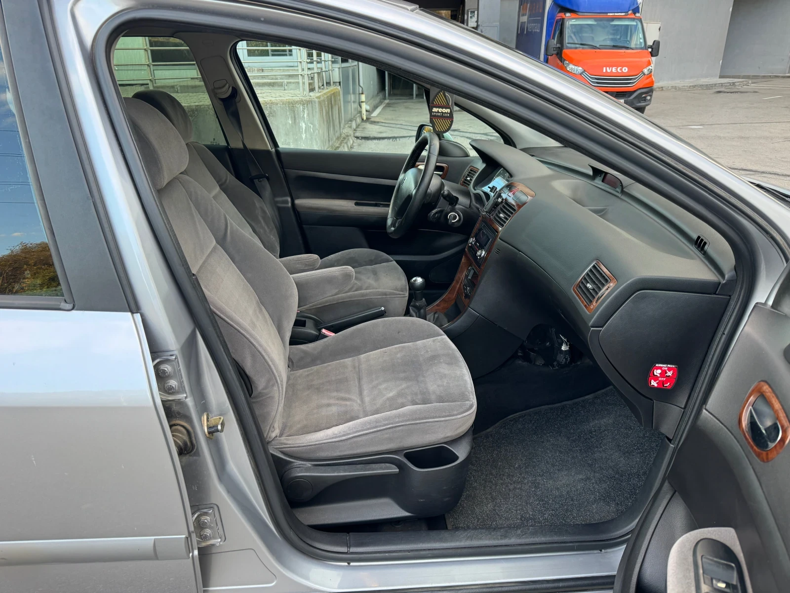 Peugeot 307 2.0HDI - изображение 10