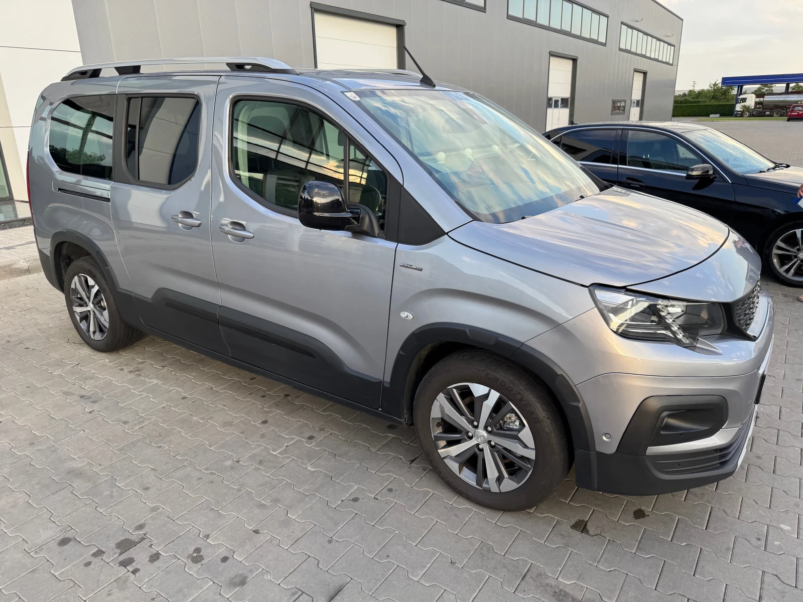 Peugeot Rifter 1.5 BlueHDi GT line EAT8 Long | Mobile.bg � ����������� 1