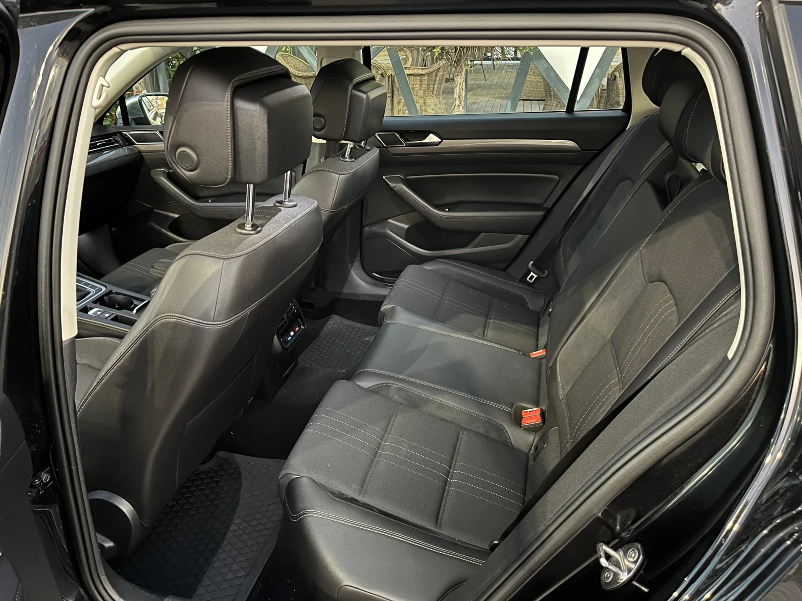 VW Passat 2.0 TDI - 190 HP - ALLTRACK - AUTOMAT  - изображение 10