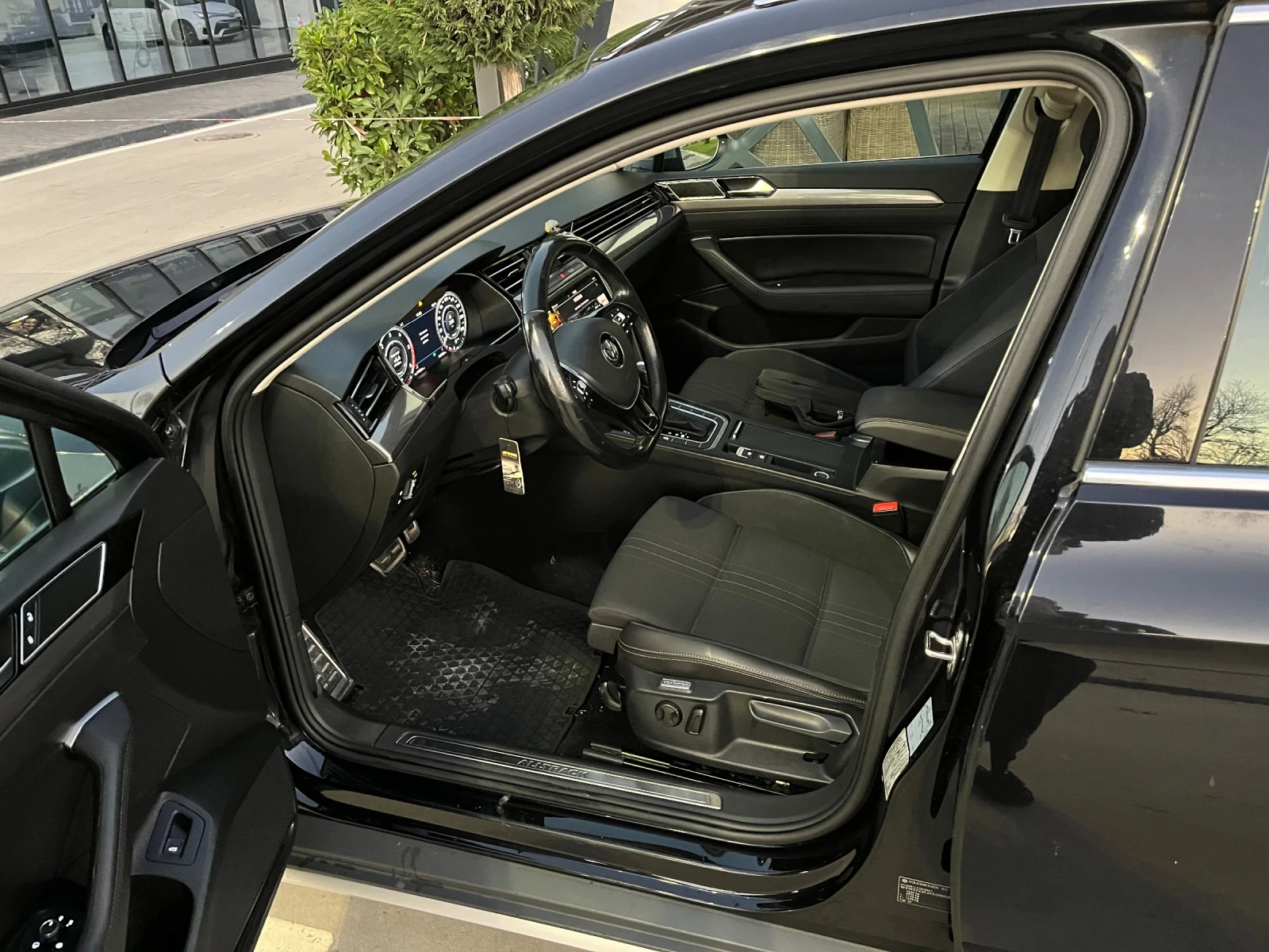 VW Passat 2.0 TDI - 190 HP - ALLTRACK - AUTOMAT  - изображение 8