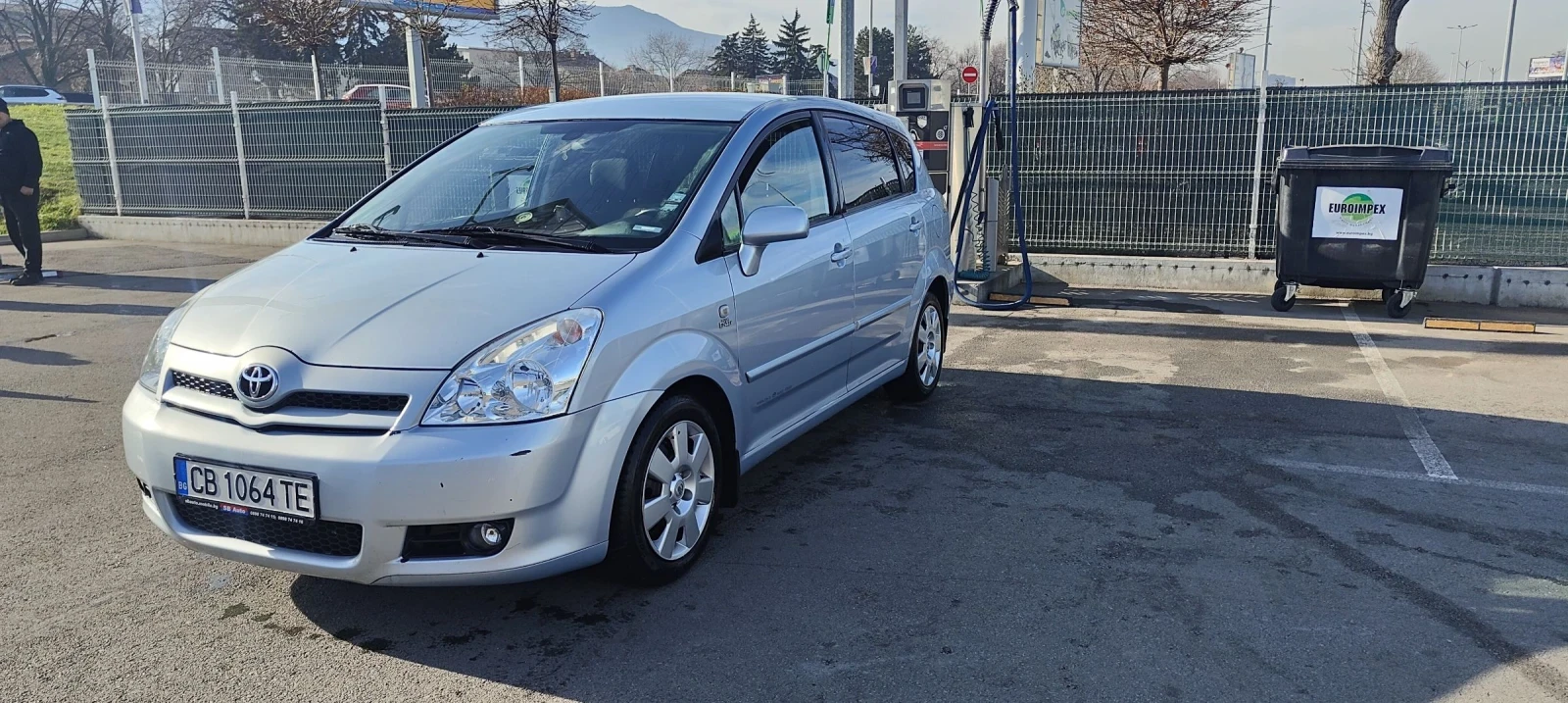 Toyota Corolla verso 7 места - изображение 2