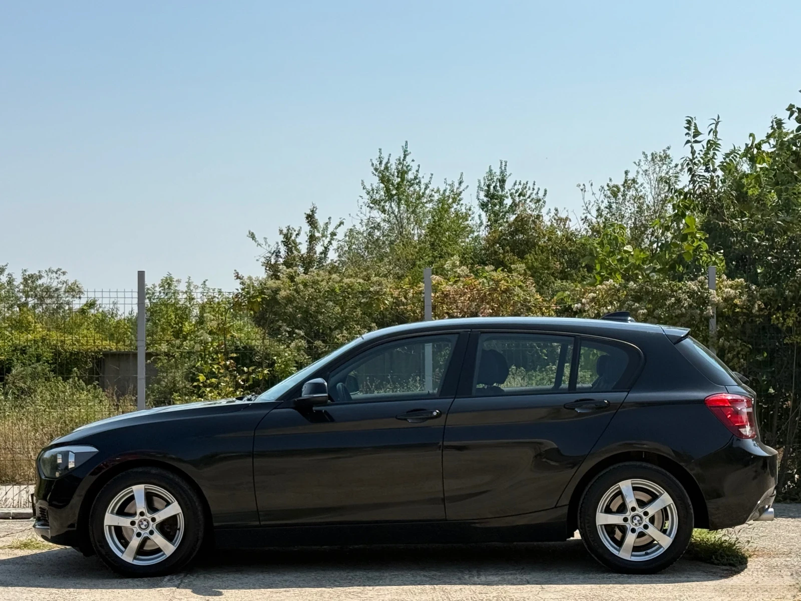 BMW 120 d Автомат Италия, снимка 4 - Автомобили и джипове - 53447293
