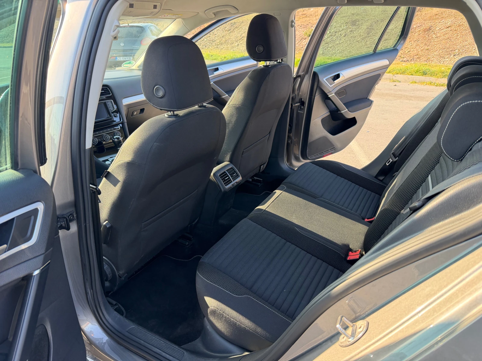 VW Golf, снимка 8 - Автомобили и джипове - 53866715