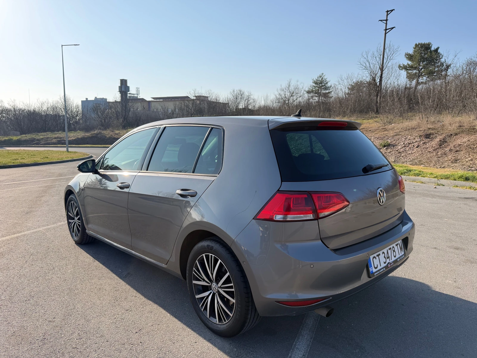 VW Golf, снимка 4 - Автомобили и джипове - 53866715