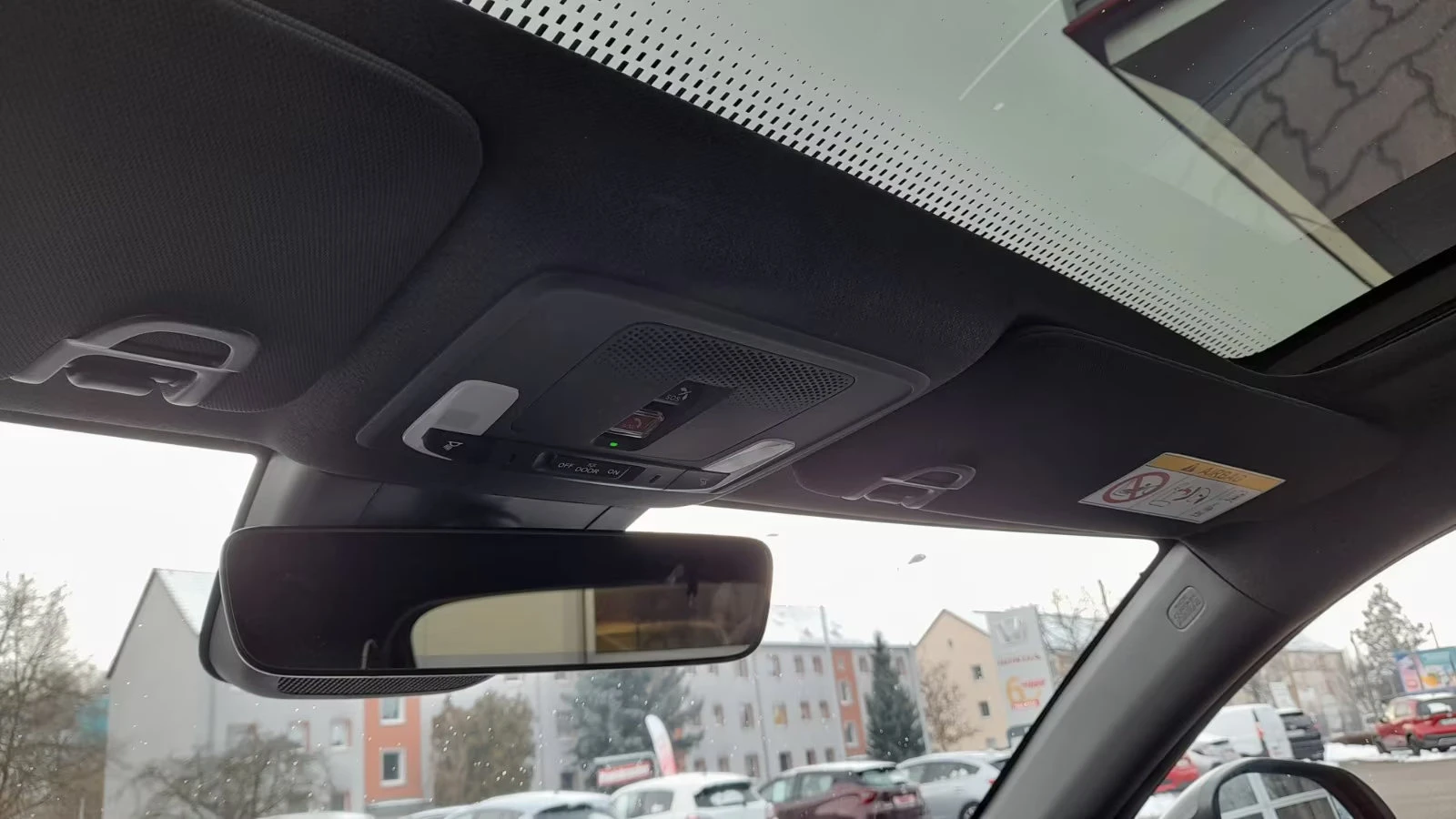 Honda e:Ny1 ADVANCE/204HP/360/NAVI/PANO/ACC/LED/254z, снимка 15 - Автомобили и джипове - 54070631