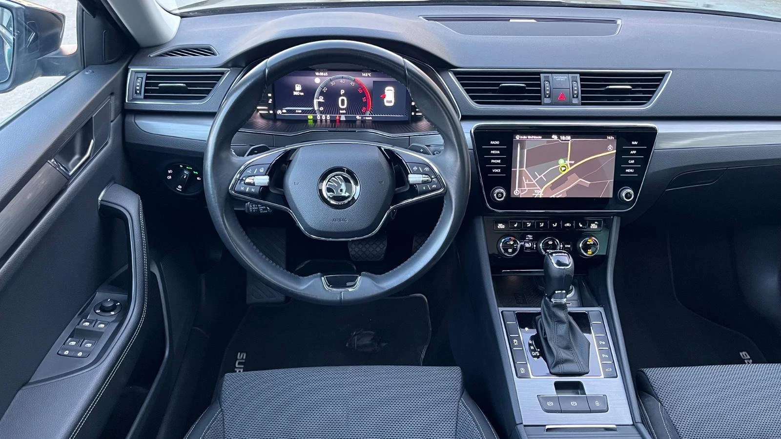 Skoda Superb STYLE/200HP/PANO/CAM/LED/MEM/KLESS/317z | Mobile.bg � ����������� 11