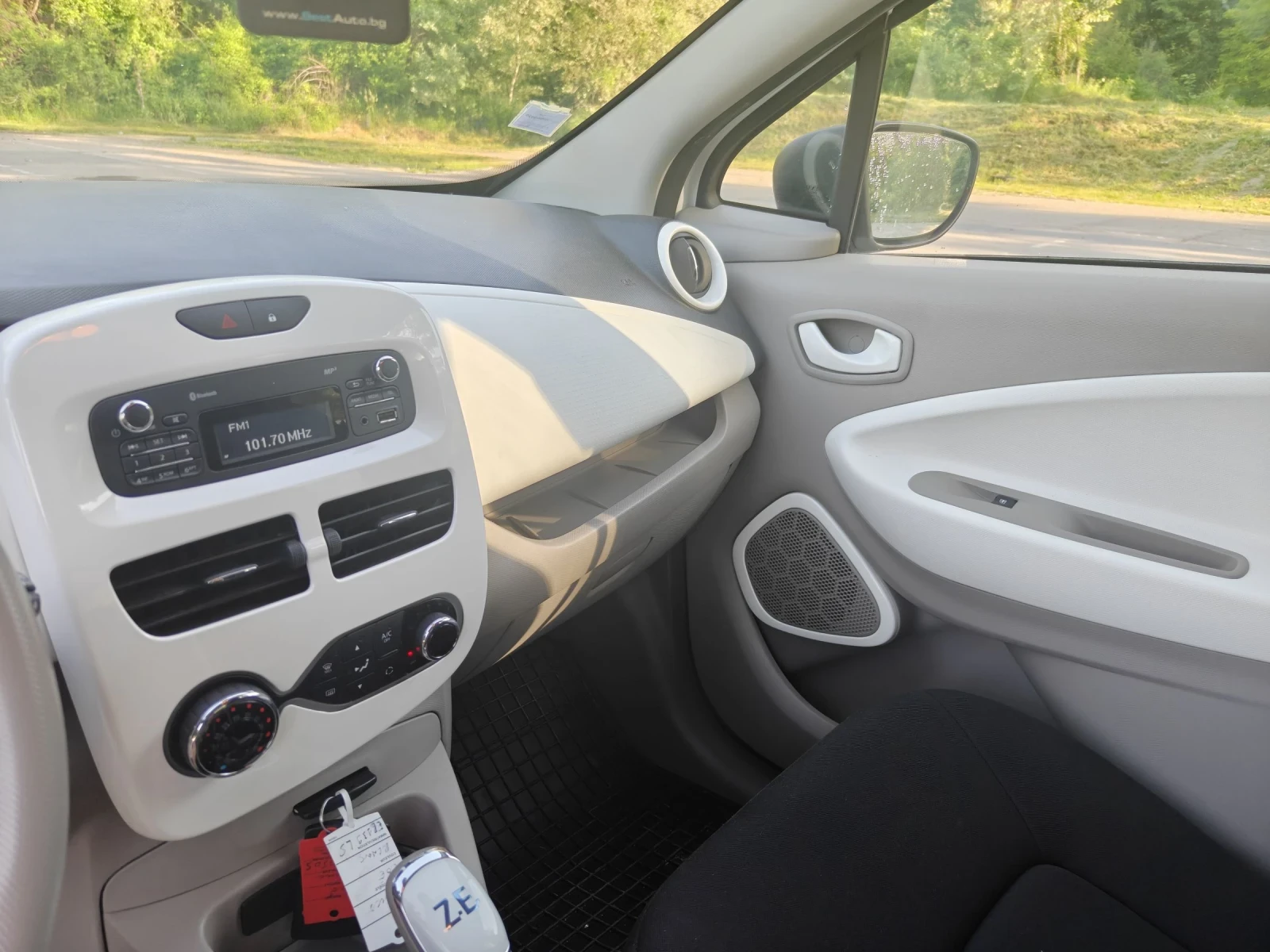 Renault Zoe Life, снимка 11 - Автомобили и джипове - 54707247