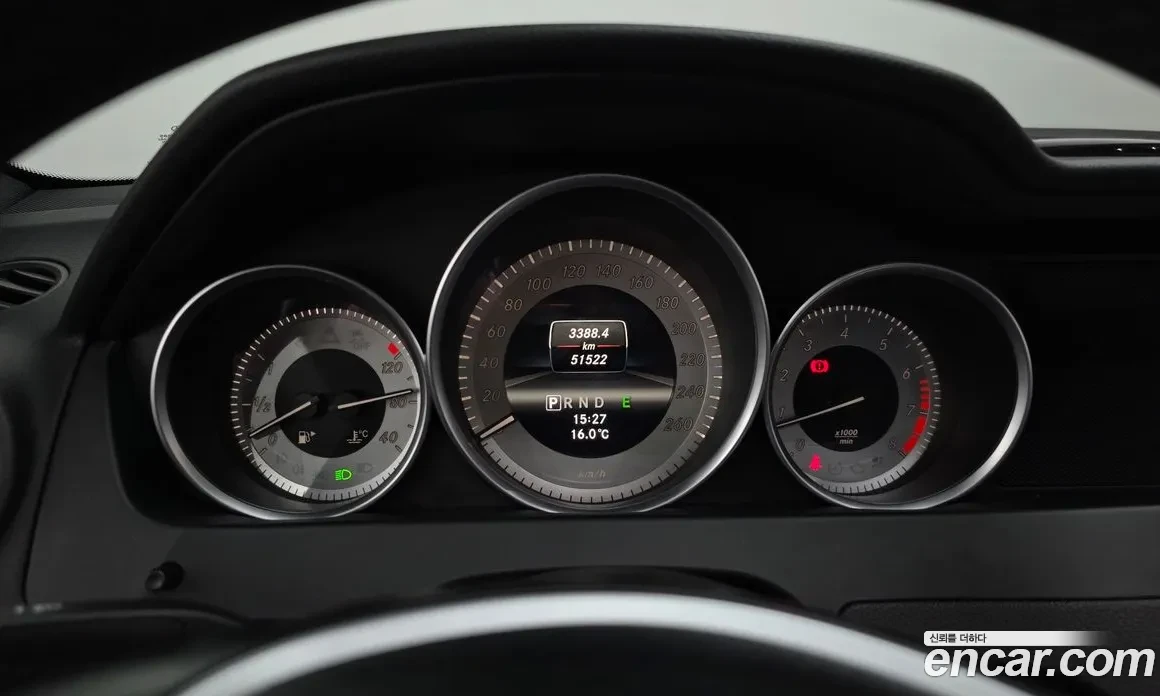Mercedes-Benz C 200 AMG* ПАНОРАМА* ПАМЕТ* KEYLESS* ILS* Подгрев* , снимка 6 - Автомобили и джипове - 54809266