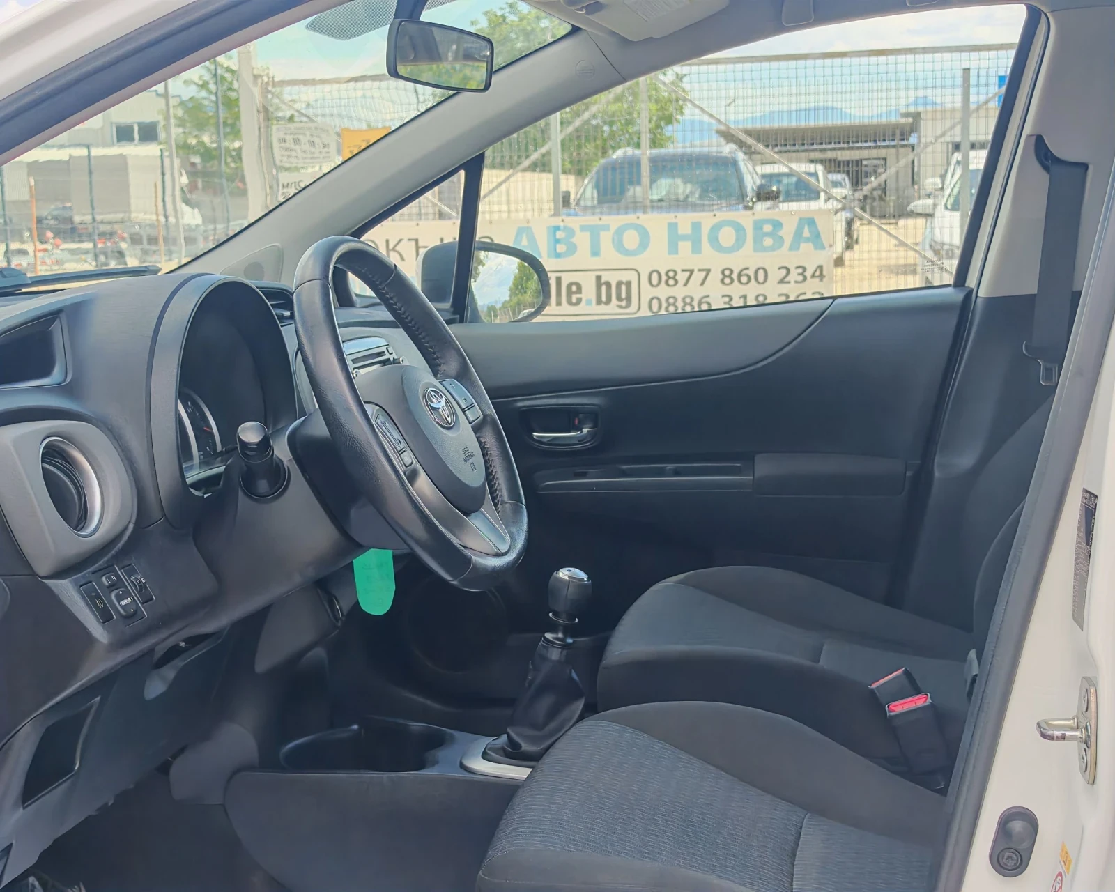 Toyota Yaris 1.3 99 К.С. БЕНЗИН! 177 000 КМ! , снимка 8 - Автомобили и джипове - 55190030