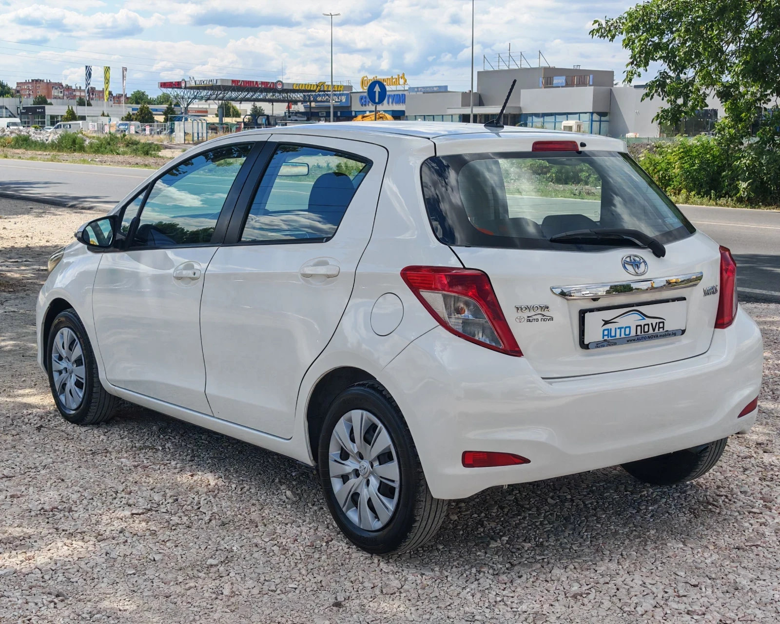 Toyota Yaris 1.3 99 К.С. БЕНЗИН! 177 000 КМ! , снимка 5 - Автомобили и джипове - 55190030