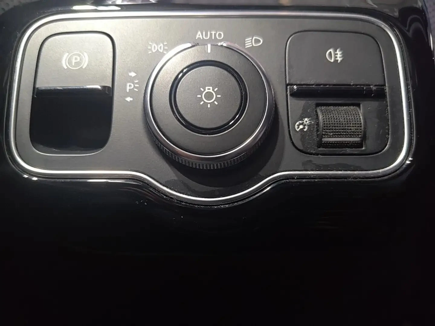 Mercedes-Benz CLA 250 4MATIC AMG PKG ЦЕНА ДО БЪЛГАРИЯ АВТОКРЕДИТ, снимка 13 - Автомобили и джипове - 55316847