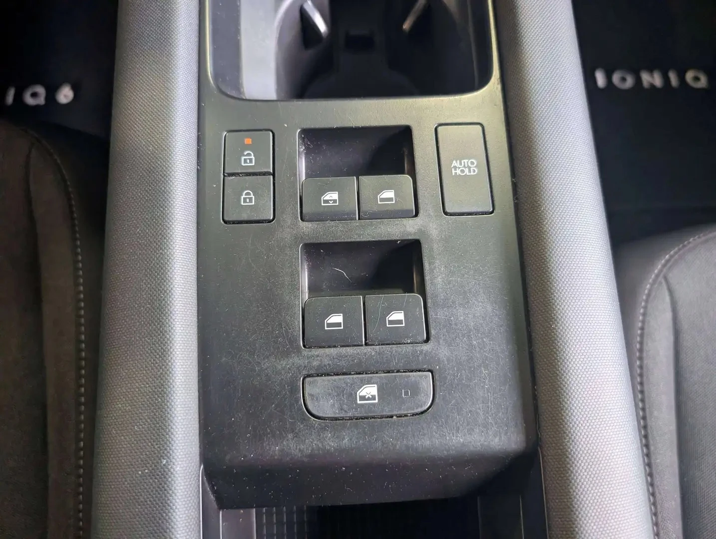 Hyundai Ioniq 6 Keyless* НАВИ* Blind spot* , снимка 12 - Автомобили и джипове - 55955547