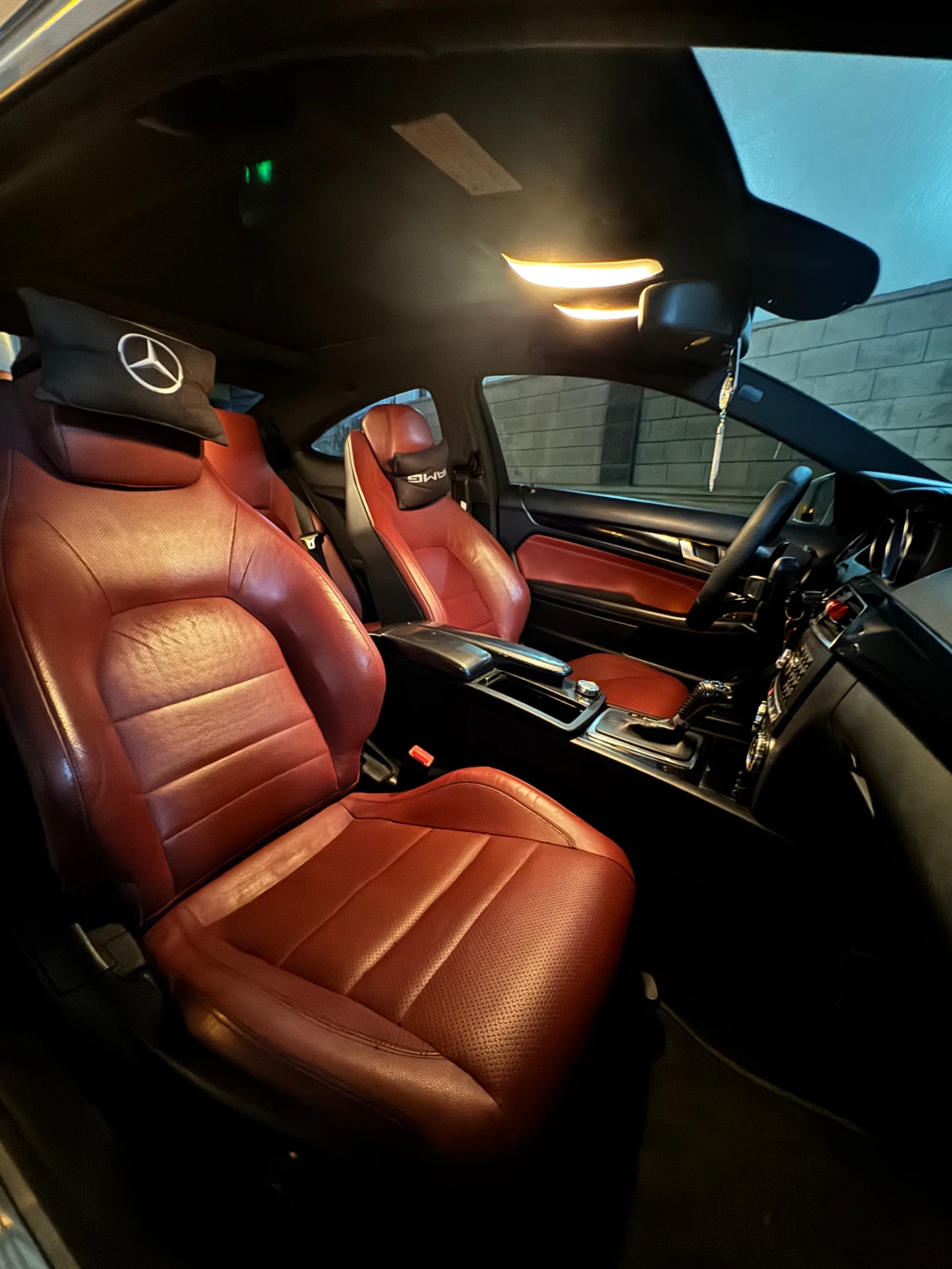 Mercedes-Benz C 250, снимка 12 - Автомобили и джипове - 56048432
