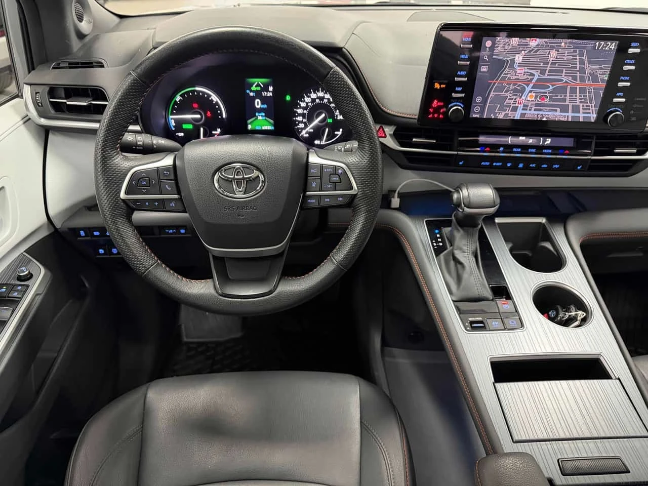 Toyota Sienna * XSE 7 Passenger AWD* ����������*  | Mobile.bg � ����������� 8