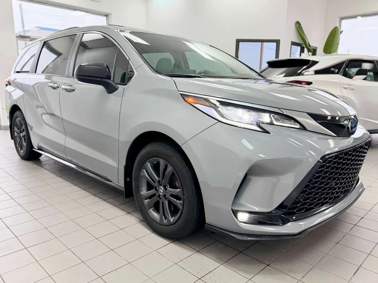 Toyota Sienna * XSE 7 Passenger AWD* ����������*  | Mobile.bg � ����������� 3