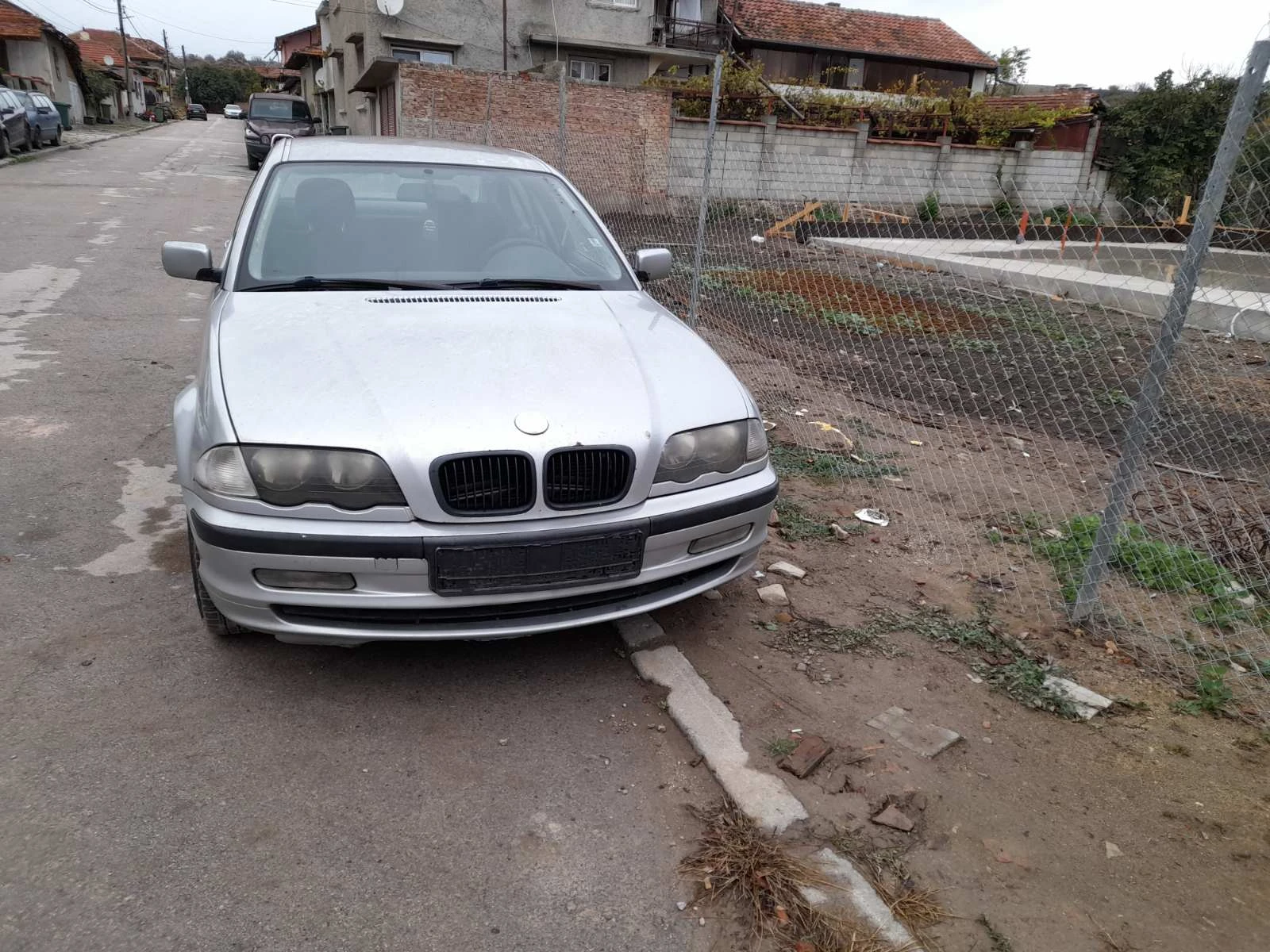 BMW 320, снимка 2 - Автомобили и джипове - 56738183