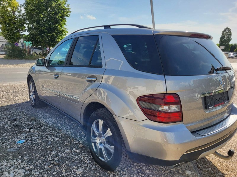 Mercedes-Benz ML 320, снимка 4 - Автомобили и джипове - 46343398