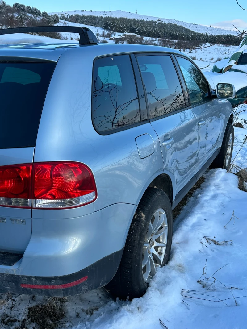 VW Touareg, снимка 6 - Автомобили и джипове - 49235775