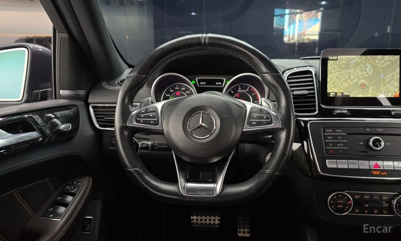 Mercedes-Benz GLE 63 AMG, снимка 13 - Автомобили и джипове - 53020127