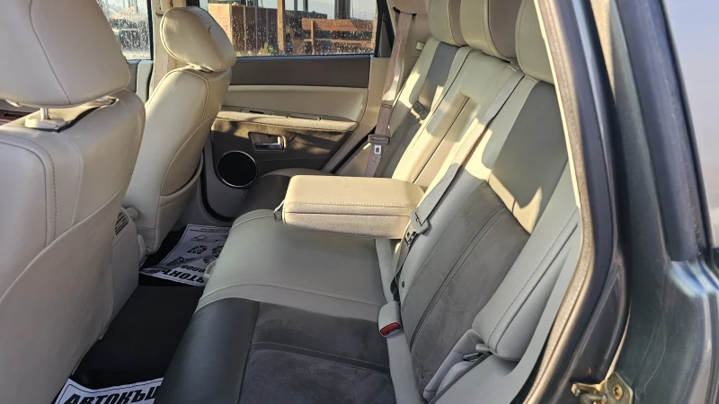 Jeep Grand cherokee 3.0CRD ---OVERLAND, снимка 12 - Автомобили и джипове - 53276019