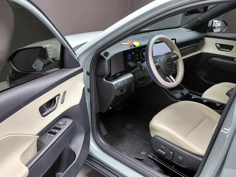 Hyundai Kona 1.6 TURBO 4WD PREMIUM, снимка 9 - Автомобили и джипове - 54836728