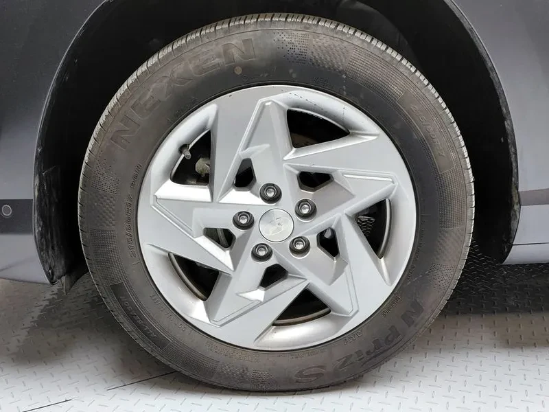 Hyundai Kona 1.6 TURBO 4WD PREMIUM, снимка 4 - Автомобили и джипове - 54836728