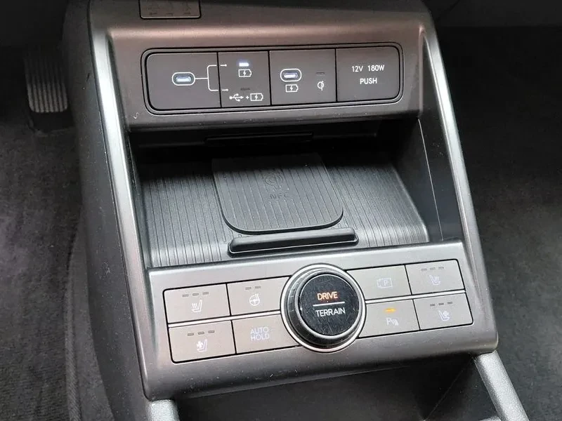 Hyundai Kona 1.6 TURBO 4WD PREMIUM, снимка 15 - Автомобили и джипове - 54836728