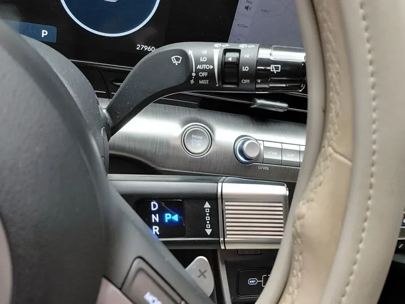 Hyundai Kona 1.6 TURBO 4WD PREMIUM, снимка 8 - Автомобили и джипове - 54836728