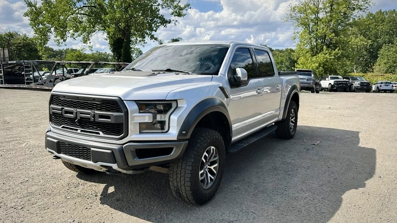 Ford F150 RAPTOR - изображение 4