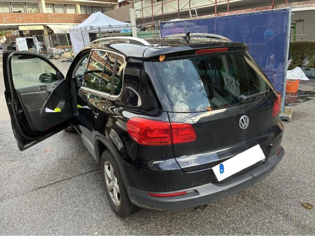 VW Tiguan 2.0 TDI Австрия НАВИ ПАНО АВТОМАТ КОЖА ЛЕД 4М Р.КМ | Mobile.bg — изображение 2
