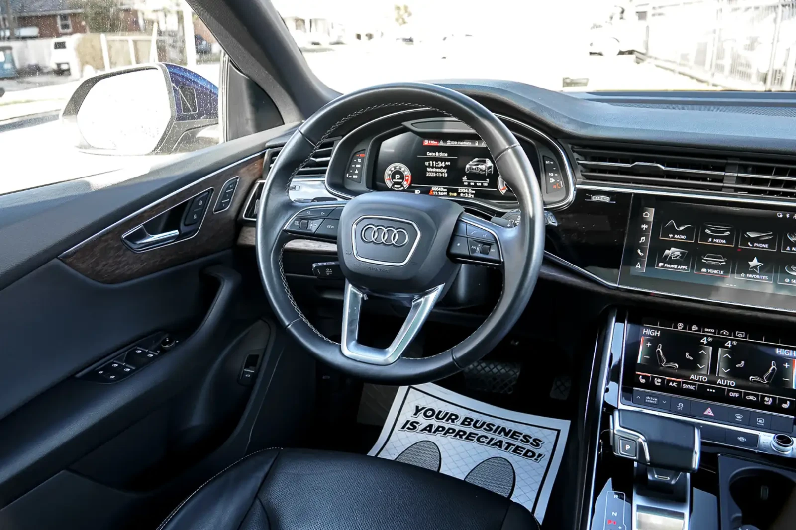 Audi Q8 S-LINE, PANORAMA, ПОДГРЕВИ, ОБДУХВАНЕ, 360*  - изображение 10