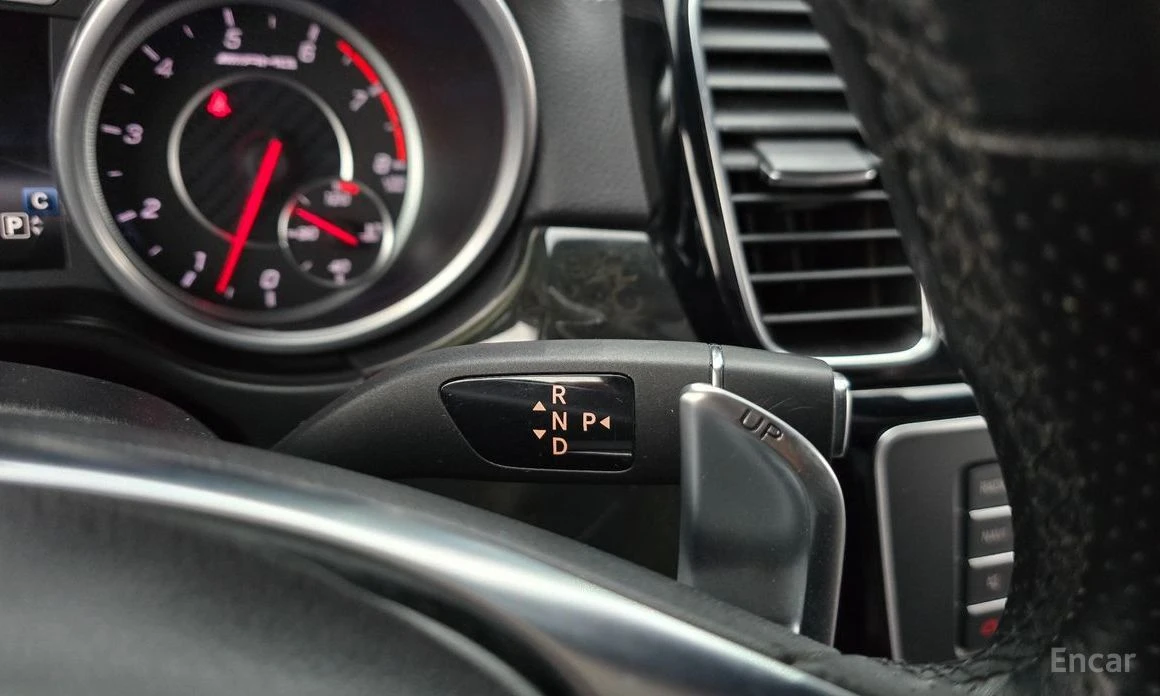 Mercedes-Benz GLE 63 AMG  - изображение 9