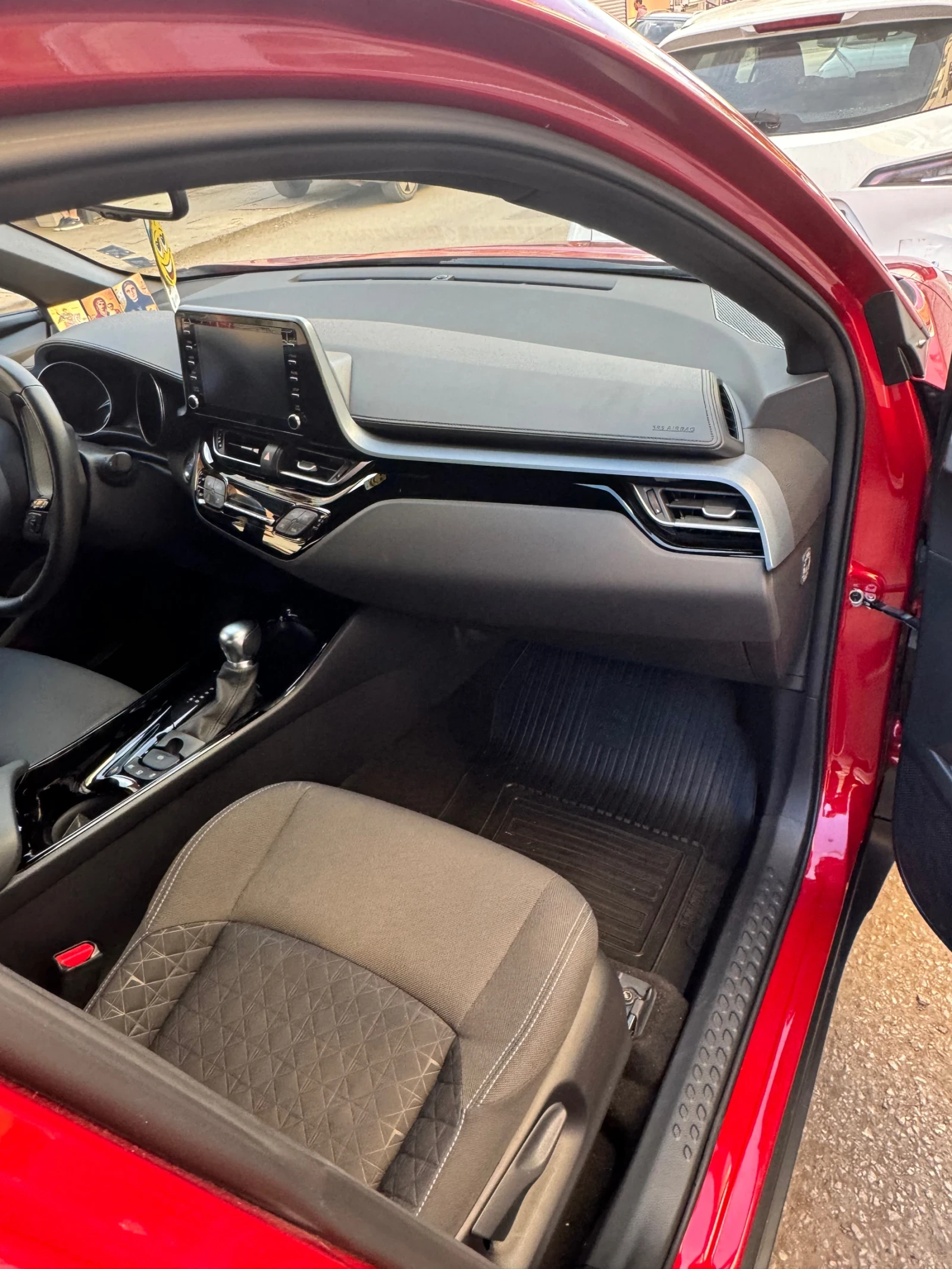 Toyota C-HR Classe | Mobile.bg � ����������� 5