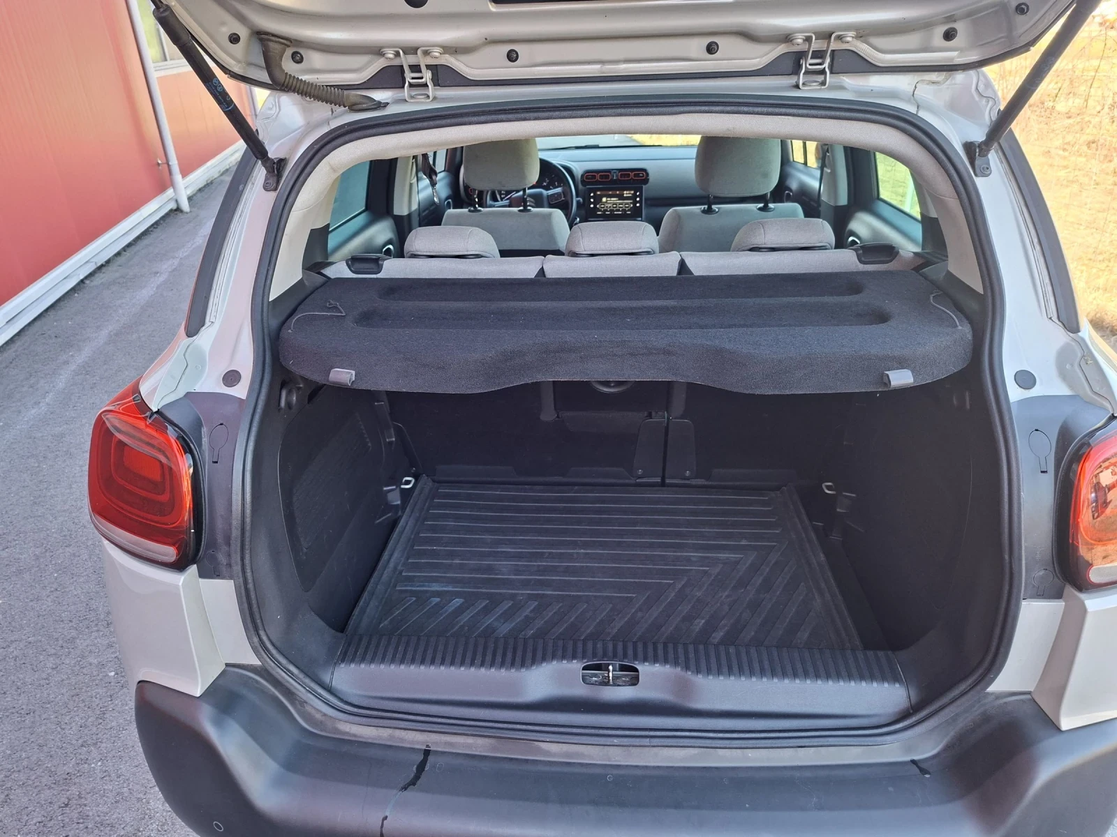 Citroen C3 Aircross 1.2 бензин автомат 80хил., снимка 11 - Автомобили и джипове - 54025129