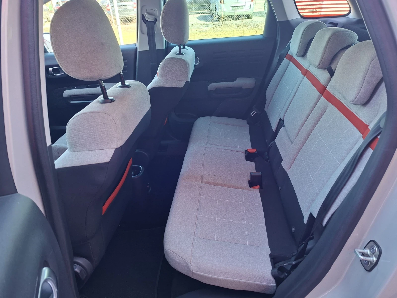 Citroen C3 Aircross 1.2 бензин автомат 80хил., снимка 10 - Автомобили и джипове - 54025129