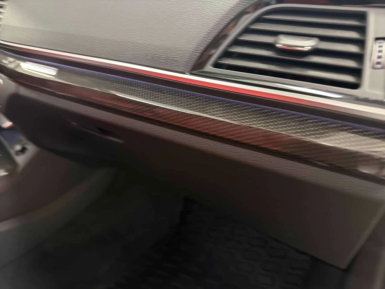 Audi SQ5 PROGRESSIV/ДИСТРОНИК/ПАНОРАМА, снимка 13 - Автомобили и джипове - 54062072