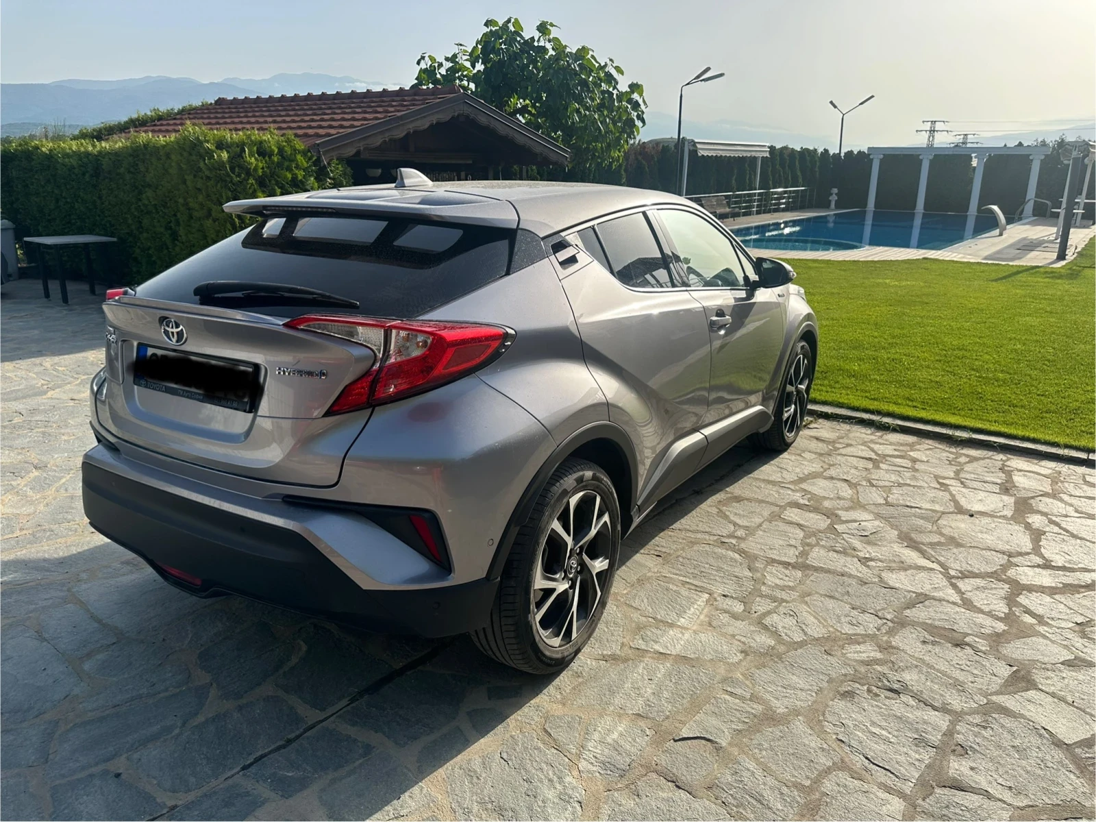 Toyota C-HR, снимка 6 - Автомобили и джипове - 54683868