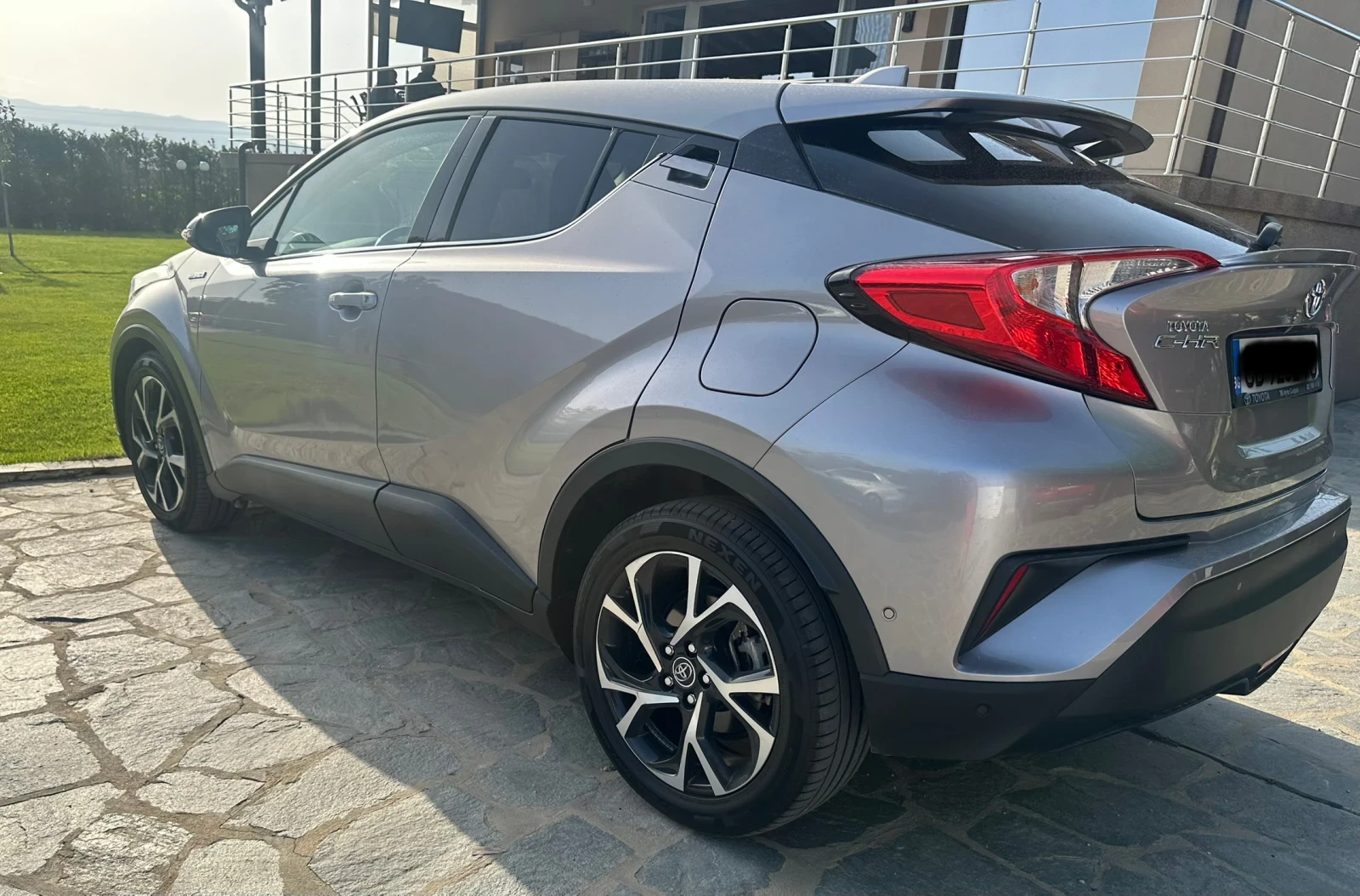 Toyota C-HR, снимка 8 - Автомобили и джипове - 54683868