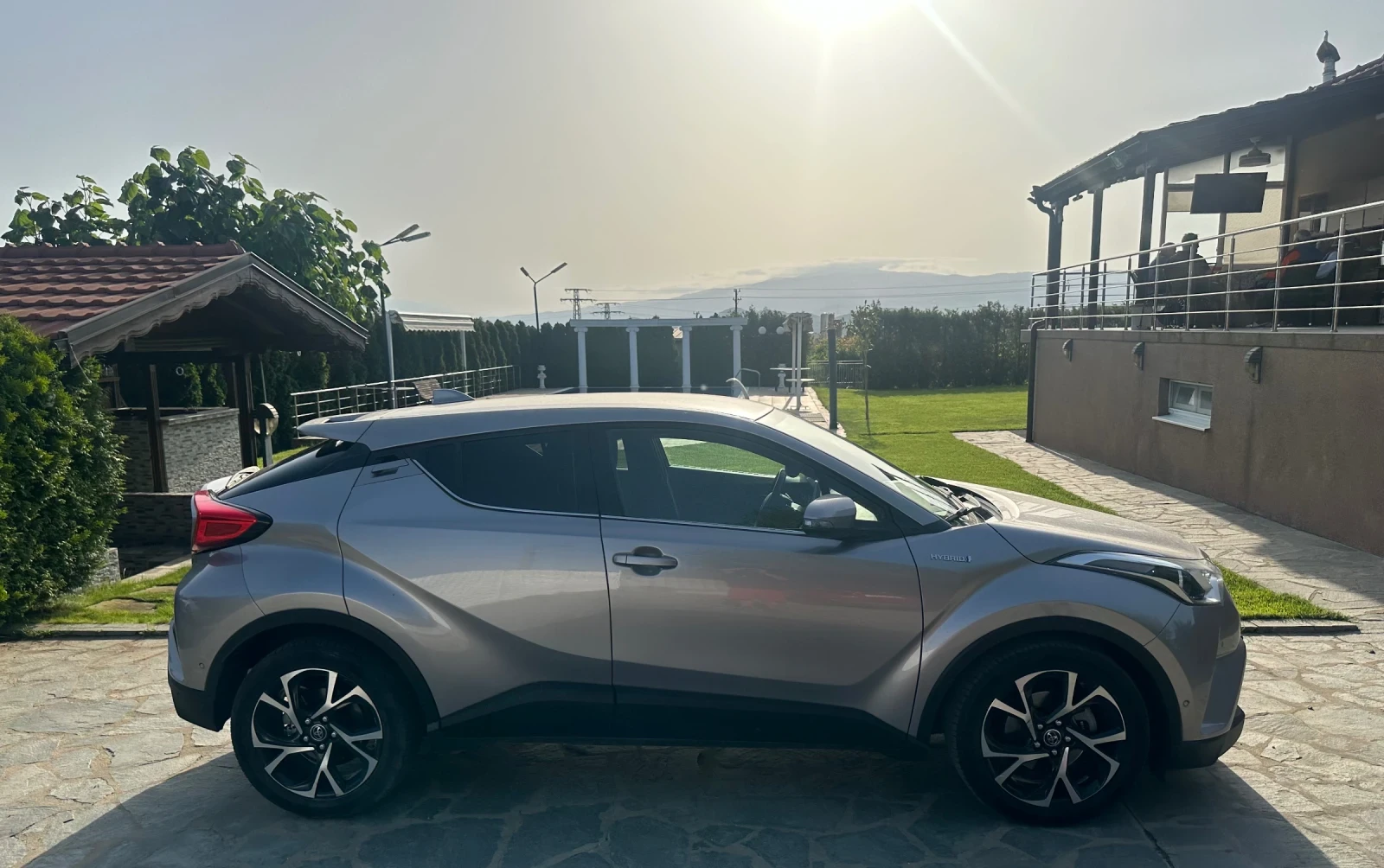 Toyota C-HR, снимка 4 - Автомобили и джипове - 54683868