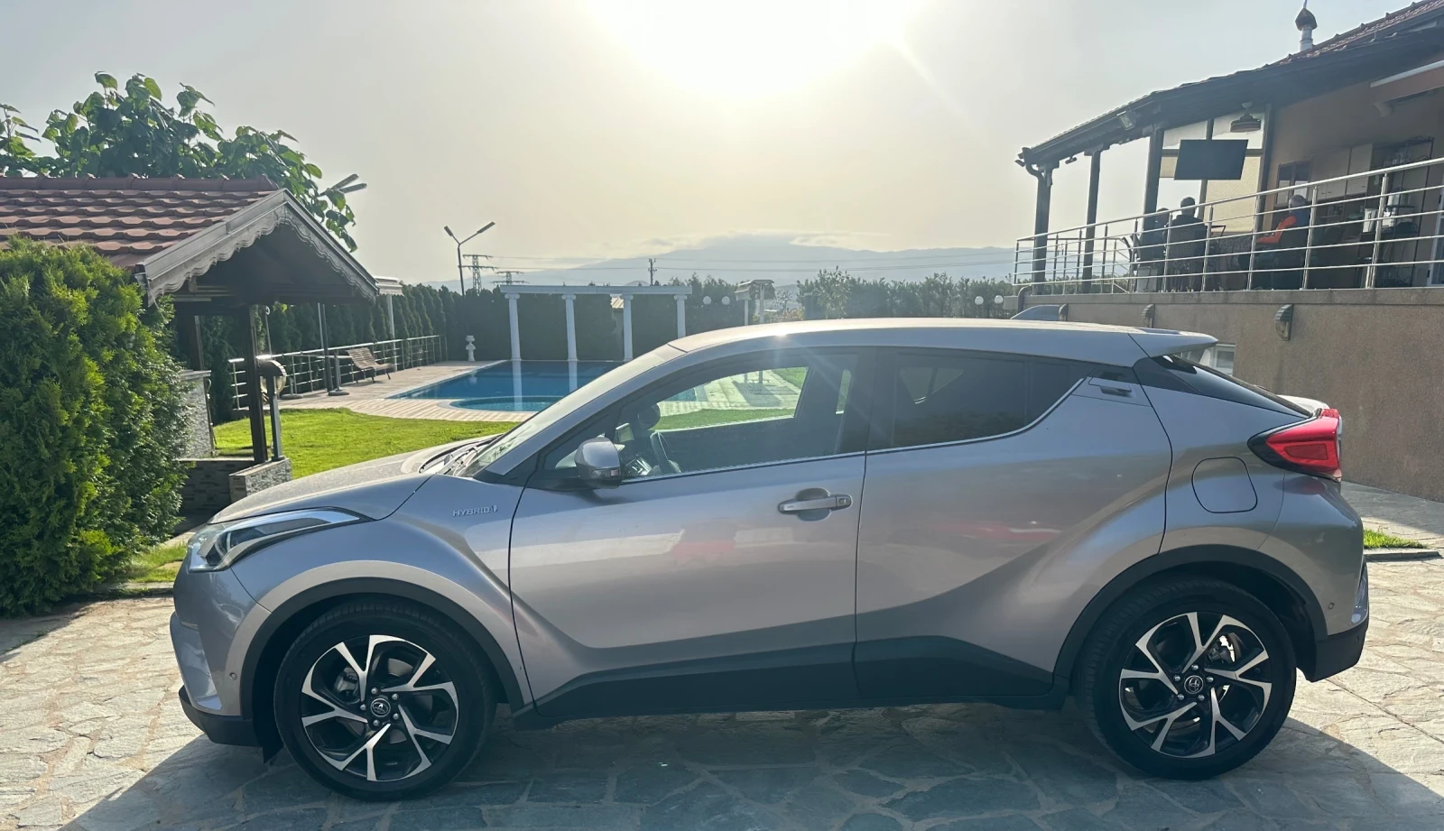 Toyota C-HR, снимка 5 - Автомобили и джипове - 54683868