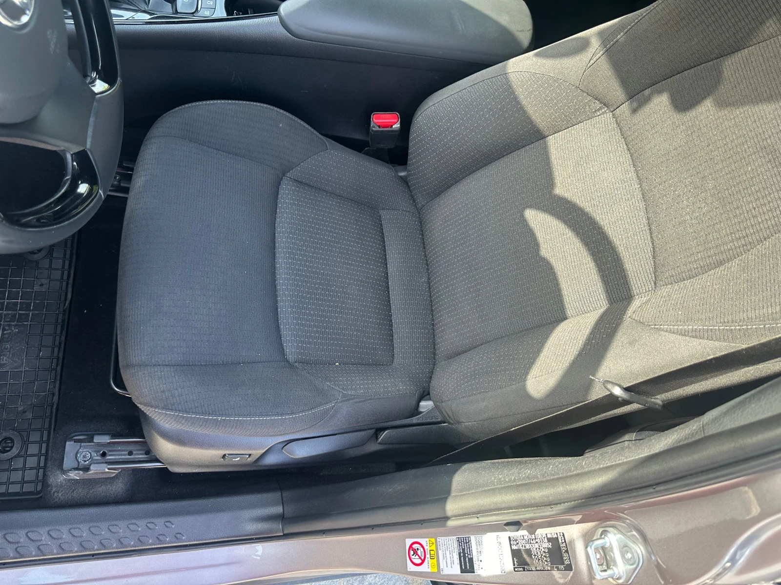 Toyota C-HR, снимка 14 - Автомобили и джипове - 54683868