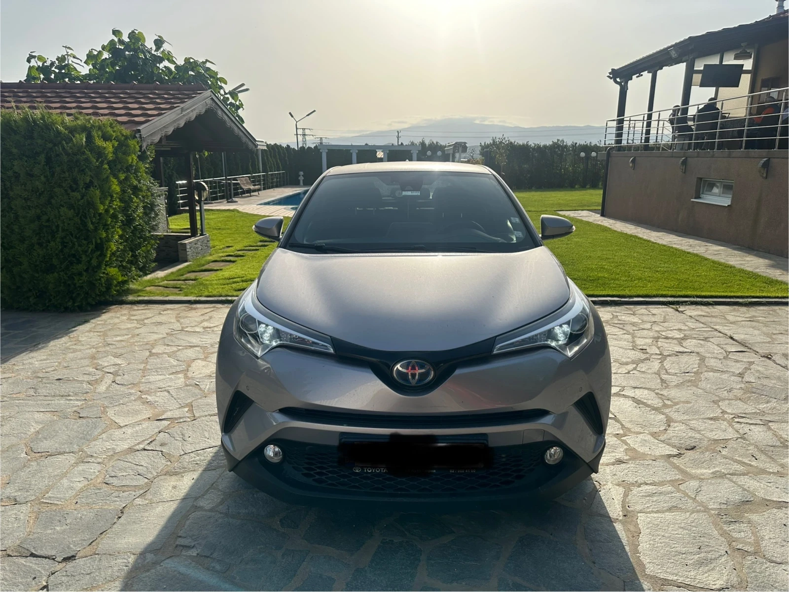 Toyota C-HR, снимка 2 - Автомобили и джипове - 54683868